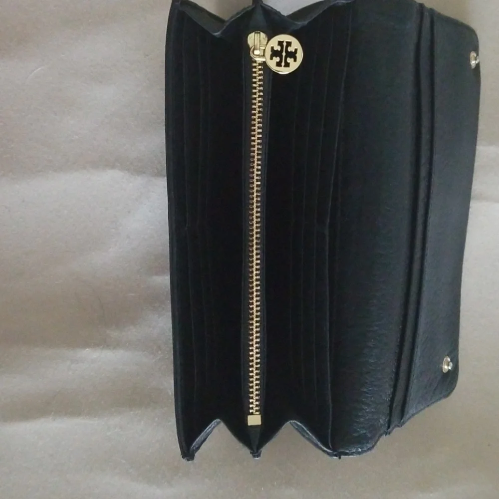 Wallet - Picture 3 of 3